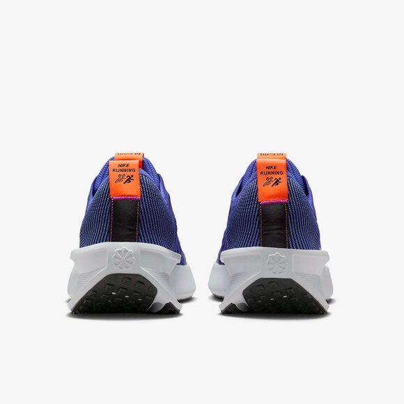 Nike Interact Run. Brand New. Womens Size: 13 - Picture 9 of 10